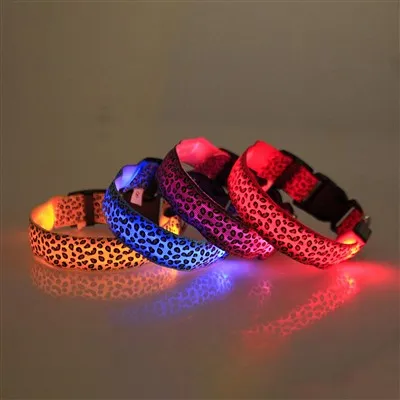 Guler de câine cu imprimeu leopard